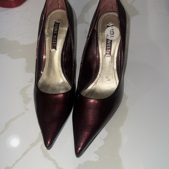 Nine West Red Stiletto Heels with Glossy Finish - Picture 4 of 7